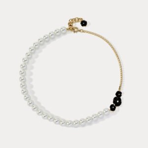Black Flower Pearl Beaded Necklace